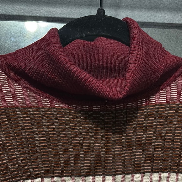 Almost Famous Cowl Neck Sweater in Red and Brown - Picture 2 of 4